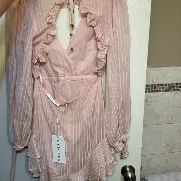 Dress - Picture 4 of 6